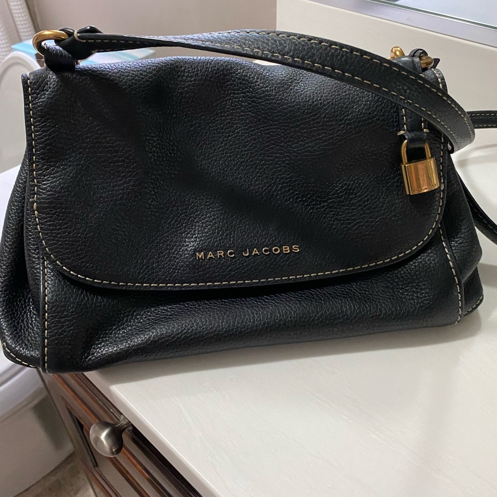 MarcJacobs boho grind leather crossbody bag